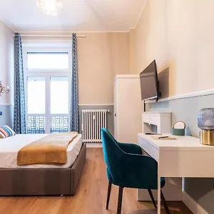 https://velasca-flexyrent-apt-aircon-wifi-brand-new.it-lombardy.com
